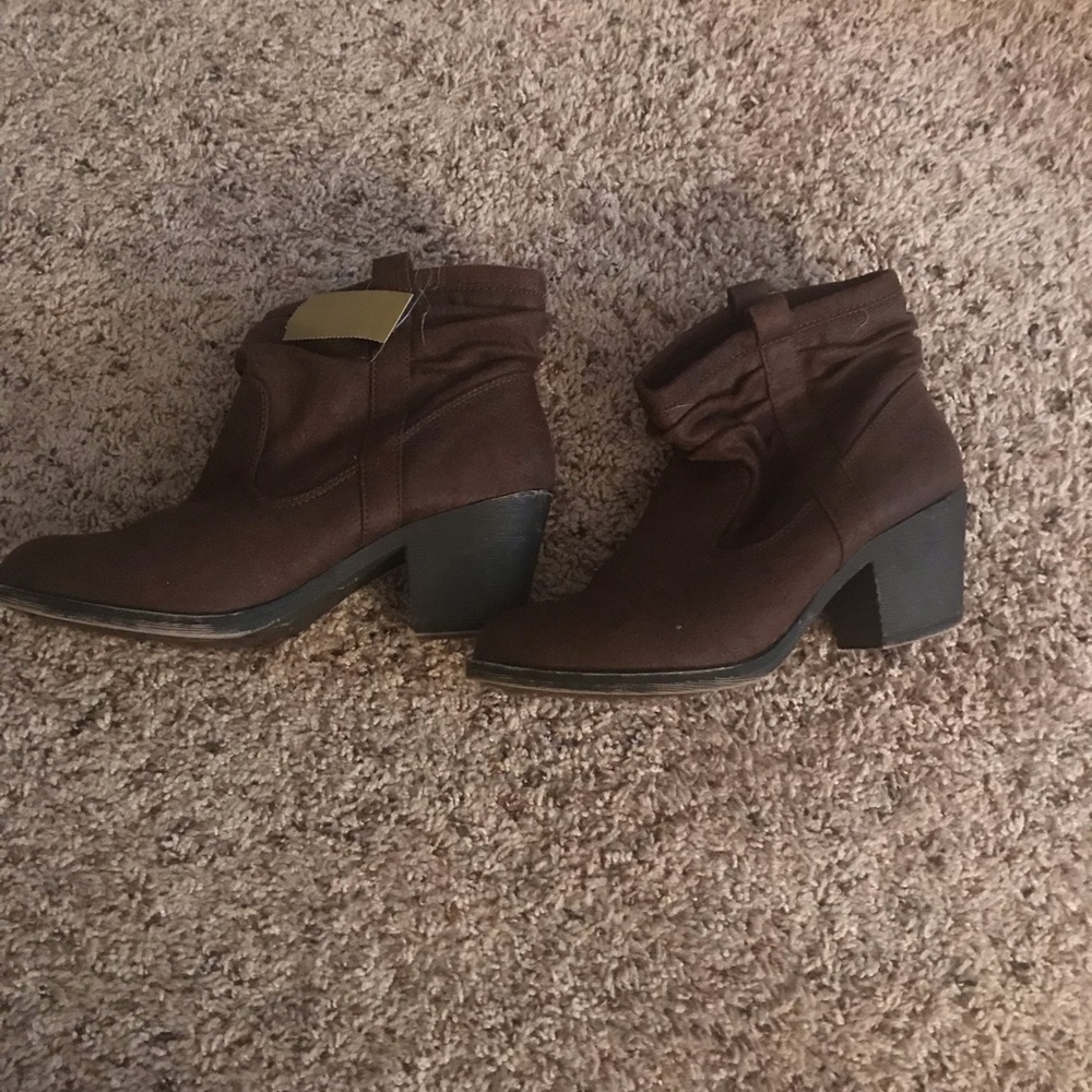 Brown Boots Size 8